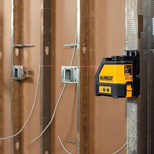 N�vel a laser autom�tico com alcance de 15 metros - DW088K