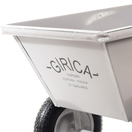 Girica com capacidade de 92 L 