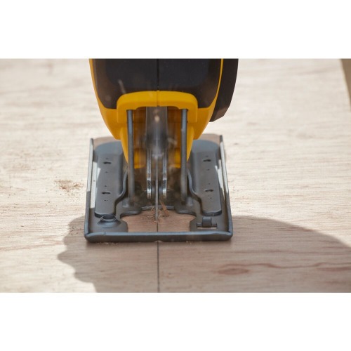 Serra tico tico a bateria 20 volts com velocidade variável e ação pendular - SCJ600D1K 110V/220V Serra tico tico a bateria 20 volts com velocidade variável e ação pendular - SCJ600D1K 110V/220V