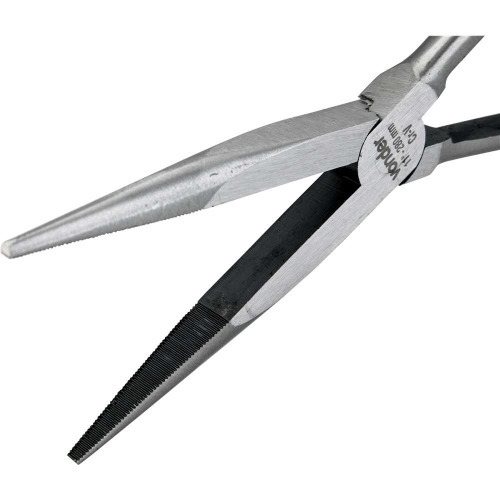 Alicate bico meia cana reto longo 11 Alicate bico meia cana reto longo 11