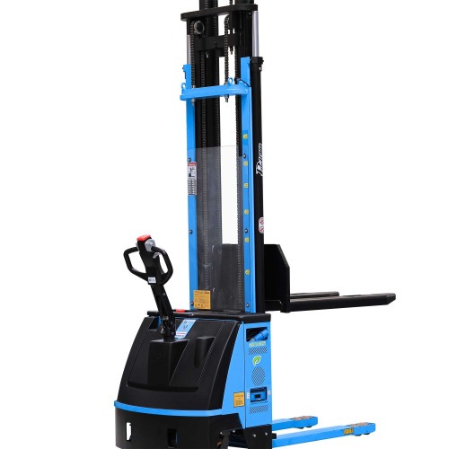Empilhadeira el�trica tracionaria 5,40 m 1.600 kg com bateria l�tio e carregador - PTL 1654 Fast