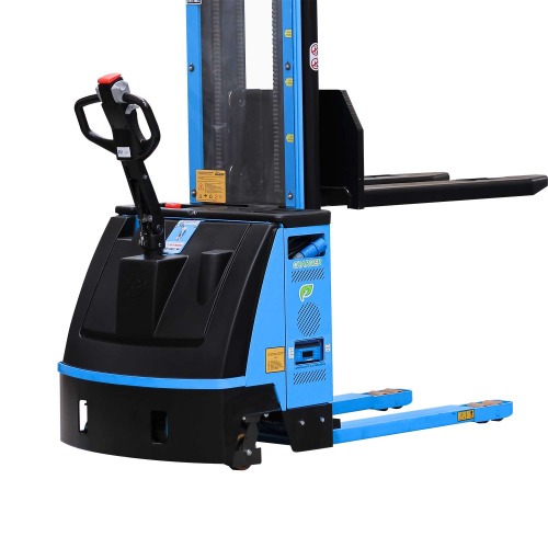Empilhadeira el�trica tracionaria 5,40 m 1.600 kg com bateria l�tio e carregador - PTL 1654 Fast
