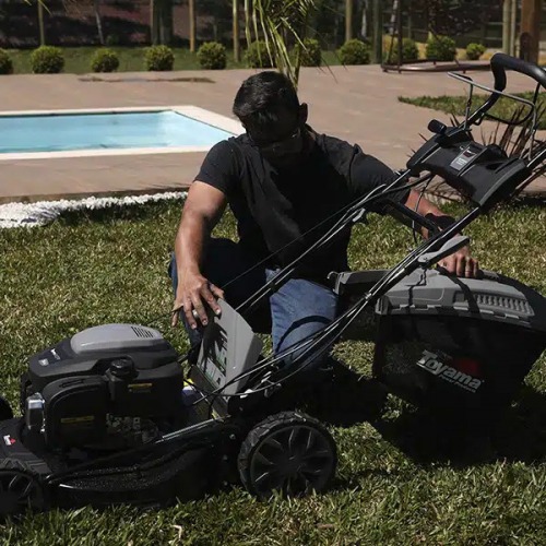 Cortador de grama a gasolina 7,5 hp 56 cm com recolhedor e tra��o - TLM560TRMSE-75XP