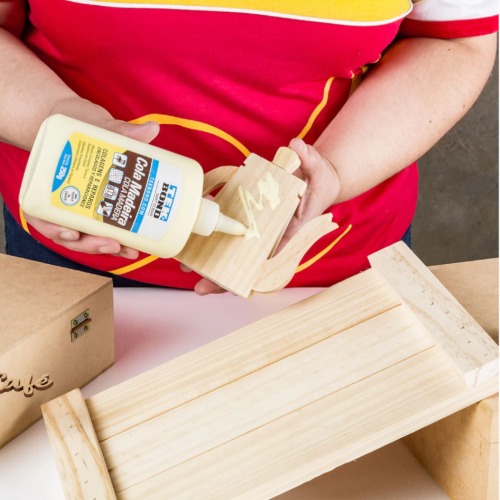 Cola para madeira 250 gramas Cola para madeira 250 gramas