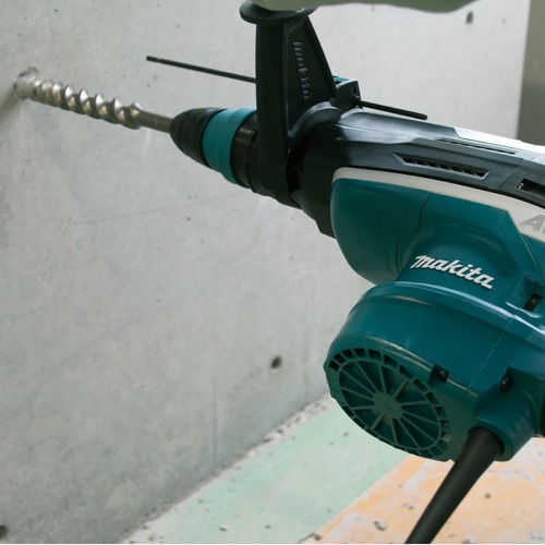 Martelo perfurador e rompedor 1.510 watts velocidade variável SDS MAX - HR5212C 220V Martelo perfurador e rompedor 1.510 watts velocidade variável SDS MAX - HR5212C 220V