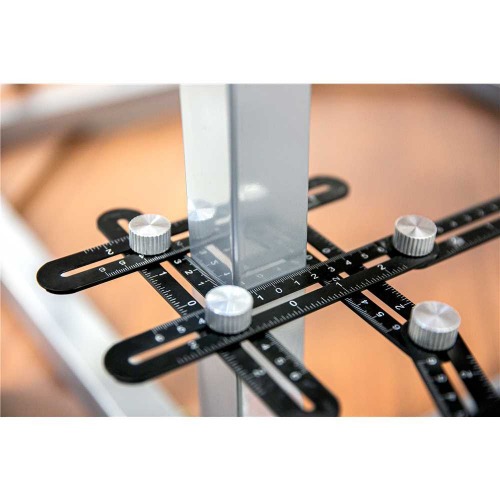 Esquadro em alum�nio ajust�vel com 6 r�guas de 12 cm