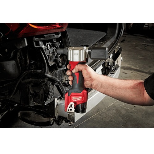 Rebitador a bateria 12V 2 baterias - 2550 110V/220V Rebitador a bateria 12V 2 baterias - 2550 110V/220V