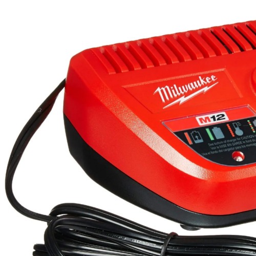 Carregador de bateria 12V - M12  220V