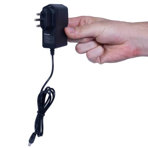 Carregador de baterias 18V para M�quina de assentar pisos MAC-100  110V/220V