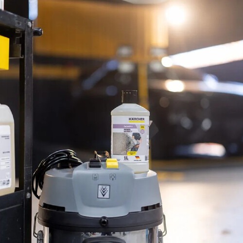 Detergente limpador de carpetes e estofados concentrado 1 Litro - Power Extract RM 764 Detergente limpador de carpetes e estofados concentrado 1 Litro - Power Extract RM 764