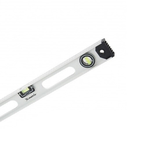 N�vel de alum�nio 79