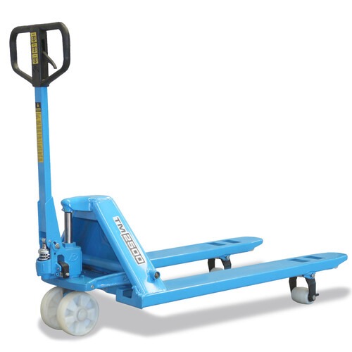 Transpalete hidr�ulico 2.500 kg 680mm com rodas simples de nylon - TM2500 RSN