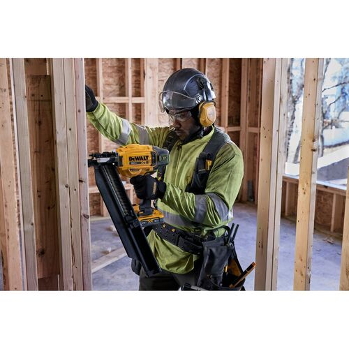 Pregador compacto Dewalt DCN920B bateria 20V Brushless sem bateria