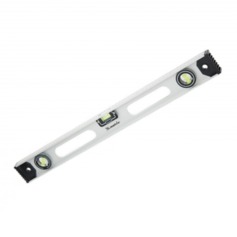 N�vel de alum�nio 79