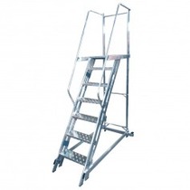 Escada plataforma de alum�nio 1.75 m c/ 6 degraus + patamar