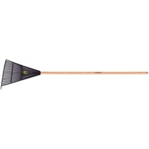 Vassoura pl�stica 18 dentes com cabo de 120 cm